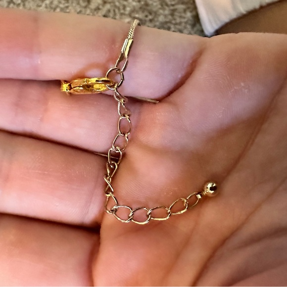 Heart Shaped Diamond & Gold Adjustable Necklace | Size OS - Picture 5 of 5